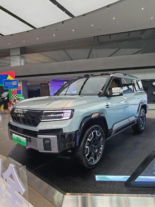 深圳173比亚迪方程豹硬派越野的爆款，英菲尼迪35周年与你共成长